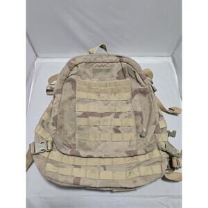 CamelBak Maximum Gear Desert Camo Backpack #H50h